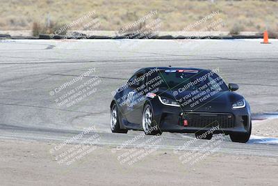 media/Sep-15-2024-Speed Ventures (Sun) [[7a54f7ed2f]]/Black Group/Session 3 (Off Ramp)/